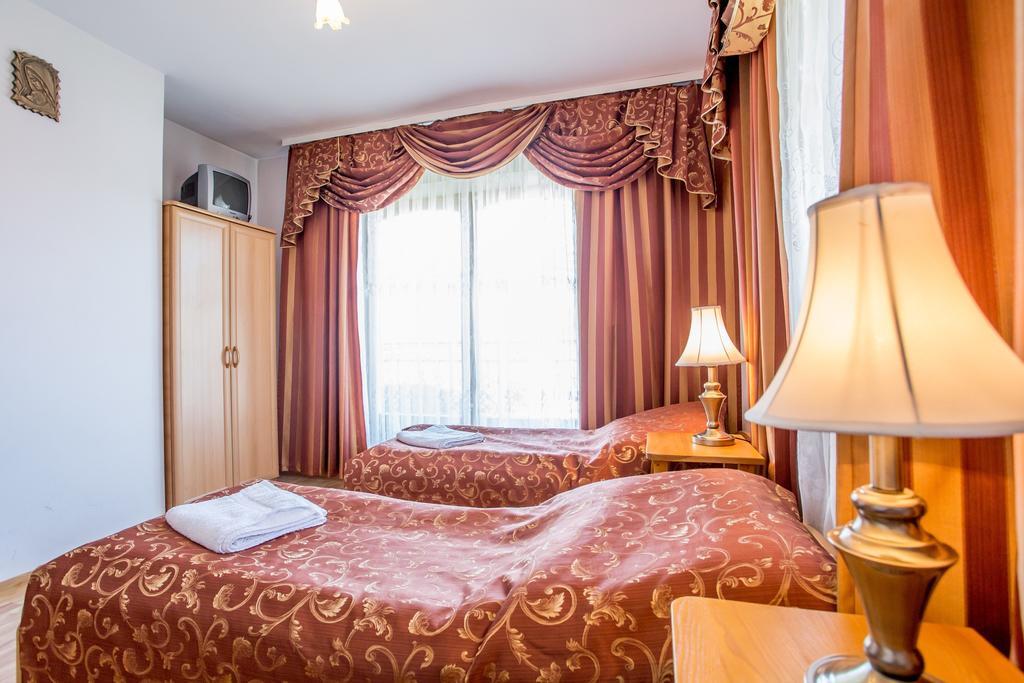 Pod Modrzewiami Hotell Zakopane Rom bilde