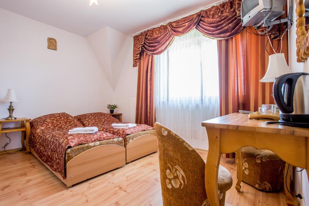 Pod Modrzewiami Hotell Zakopane Rom bilde