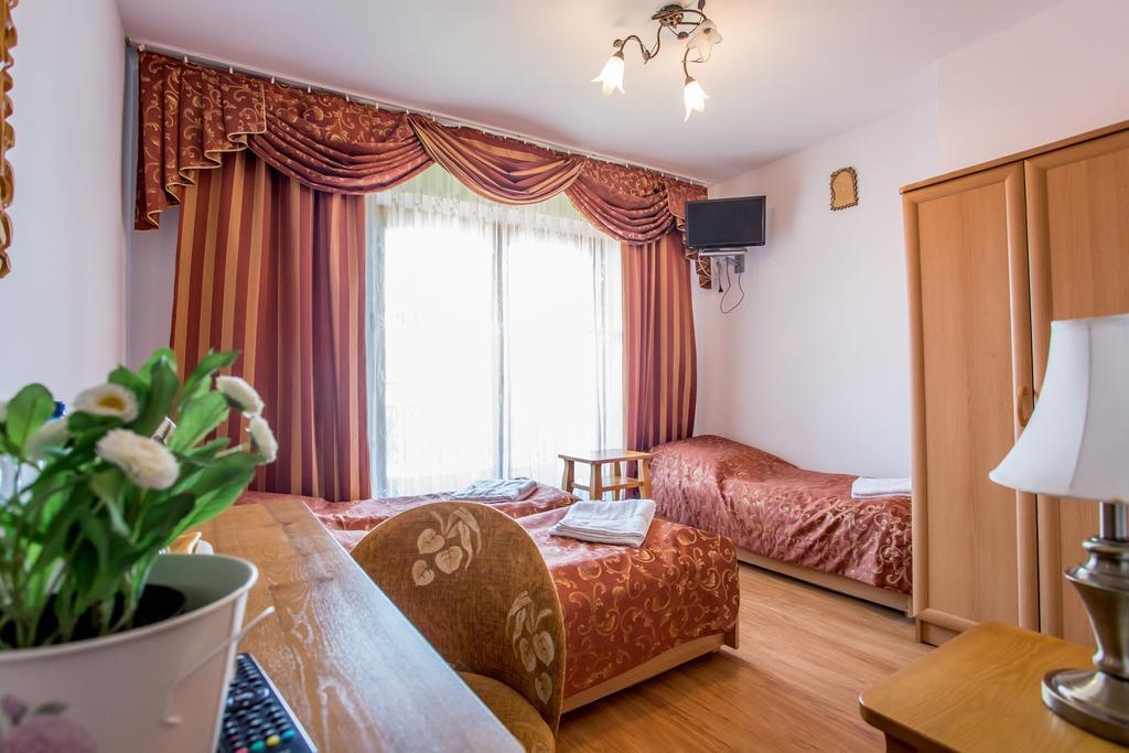 Pod Modrzewiami Hotell Zakopane Rom bilde